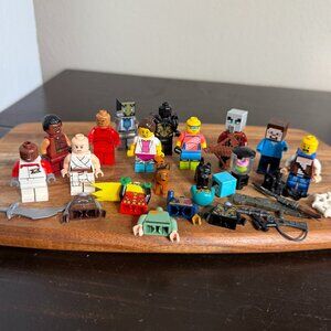 LEGO Minifigure Lot - 11 and Various Accessories - Marvel Minecraft Star Wars